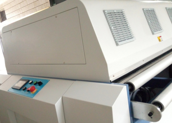 Chiny Laminator termiczny z ultrafioletem z nakładającym się systemem sterowania dostawca